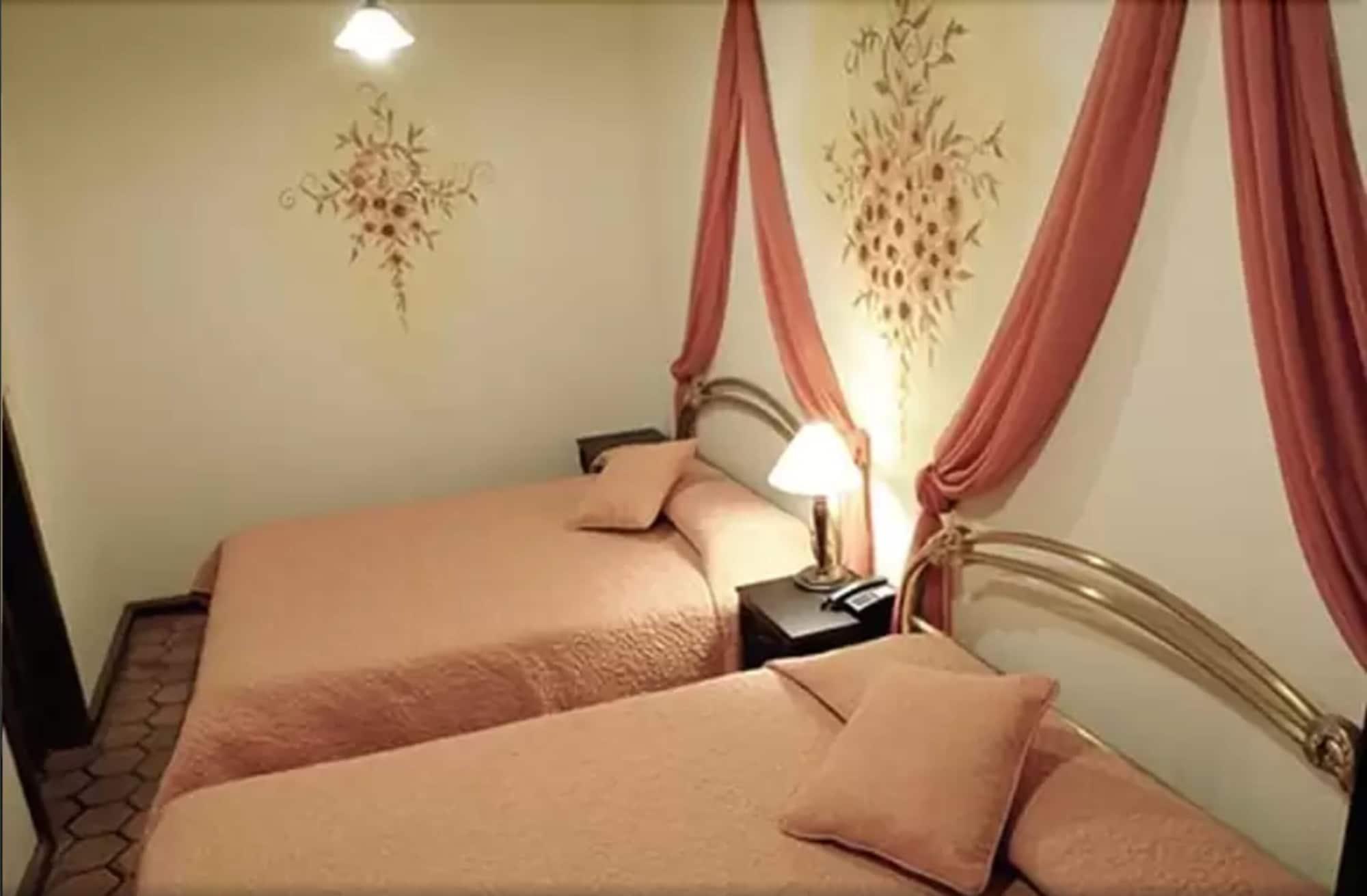 Casa San Rafael Hotel 4*